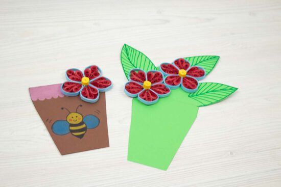 Tarjetas en filigrana de papel para el Día de la Madre Pequeocio