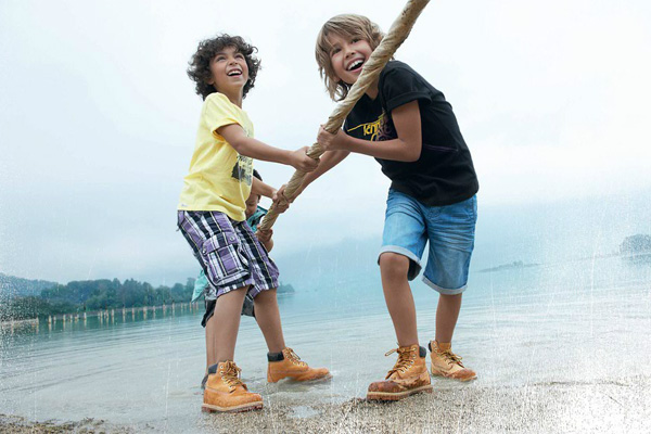 Centrar mostrar Valiente Timberland para niños - Pequeocio