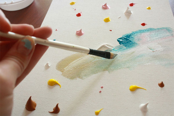Cómo crear cuadros con lienzos, pintura y nuestras manos. Manualidades  fáciles con niños. 
