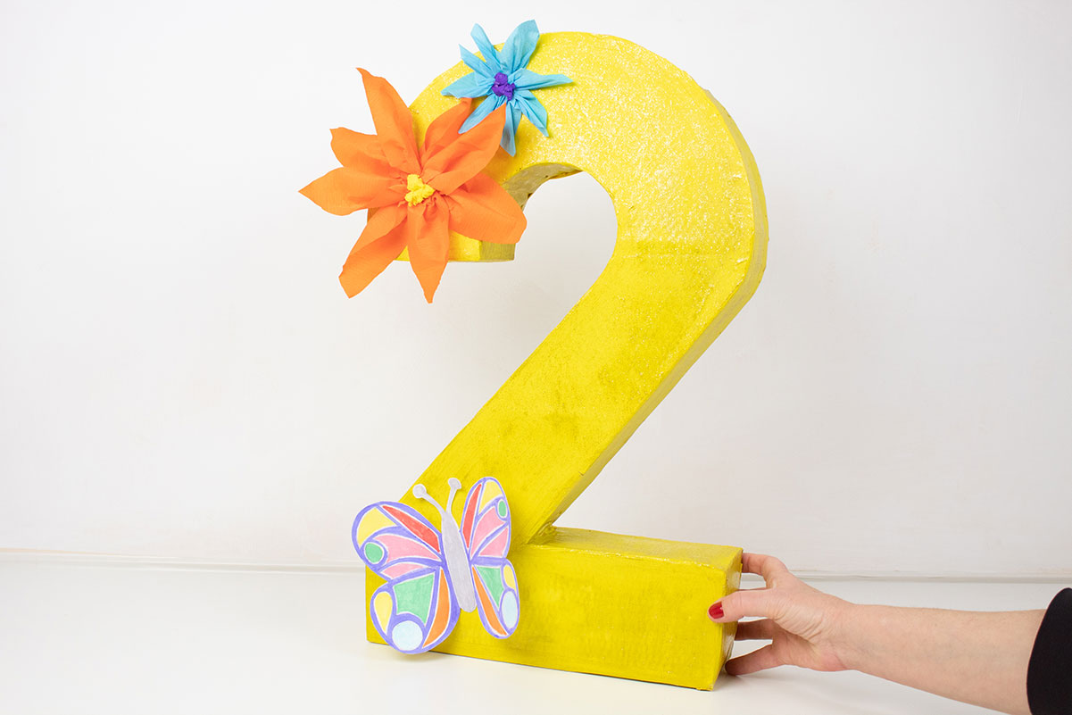 Piñata de Cartón y Papel de Color para Colgar y Rellenar (Feliz cumpleaños  48x9x48cm)